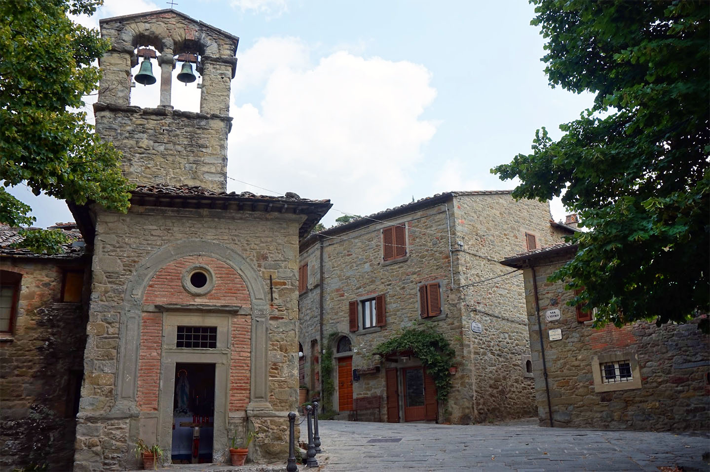 Hinterhof in Cortona (Provinz Arezzo, Toskana)